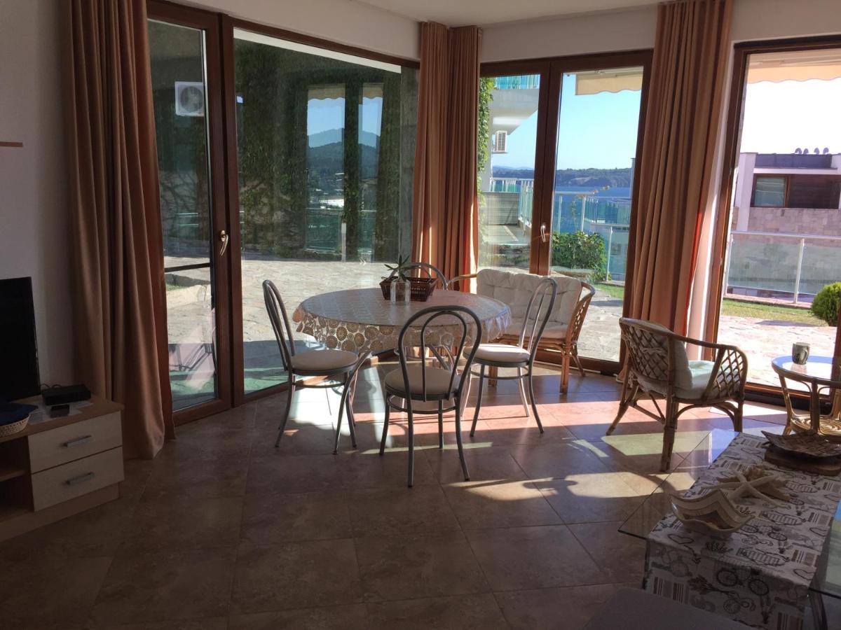 Panorama Bay Apartment Sozopol Exterior photo
